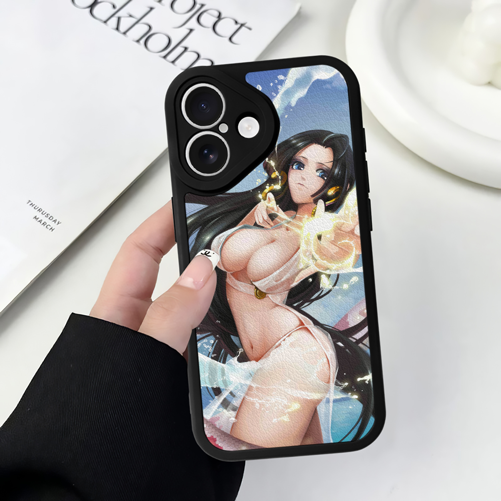 （画像用） ワンピース ONE PIECE 【iPhone 16シリーズ対応】シリコンスマホケース（レザー調） 材質：シリコン